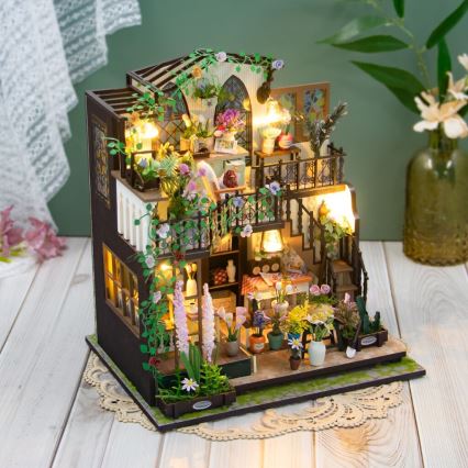 2Kids Toys - Darcyi lille maja minatuur lilledega 2xAAA