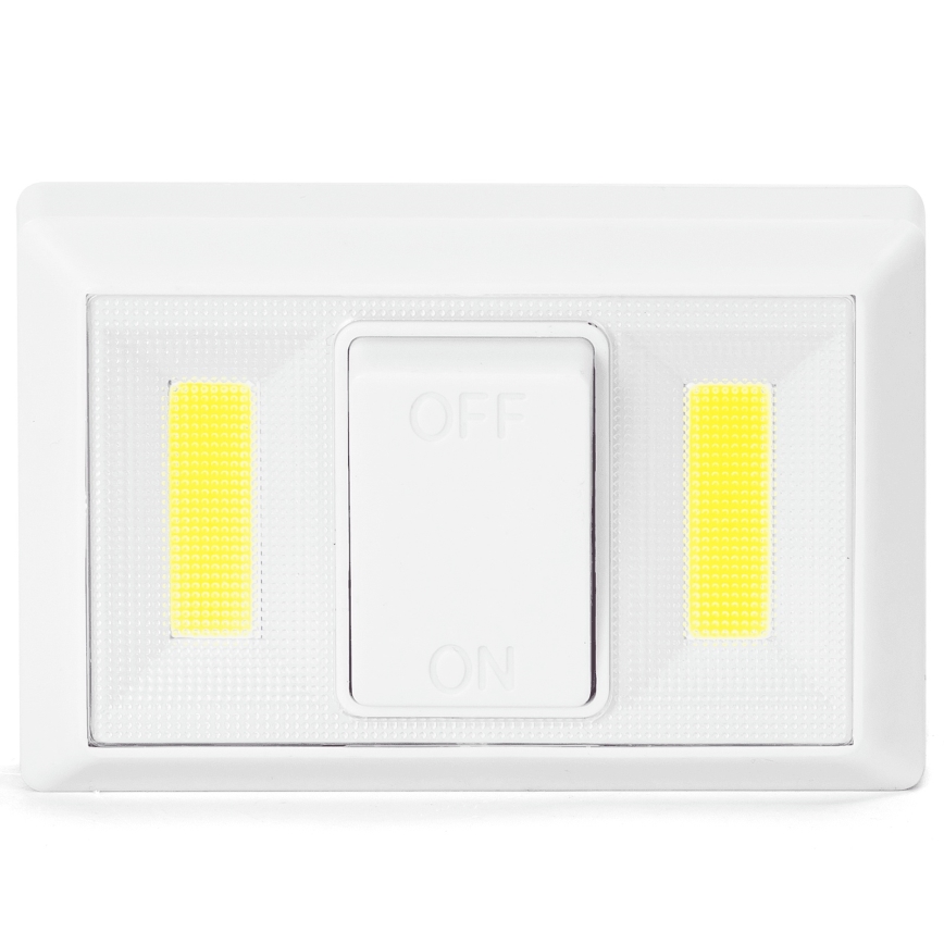 Aigostar - Kaasaskantav LED-öölamp LED/4xAAA 6500K