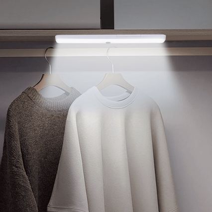 Aigostar - LED hämardatav kapivalgusti LED/1,5W/3xAA 6500K valge