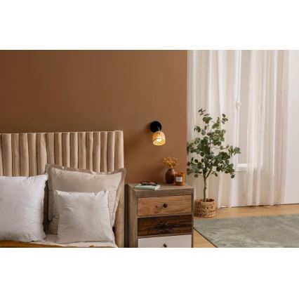 Atmosphera - Seinale paigaldatav suunatav valgusti LIO 1xE14/25W/230V bambus