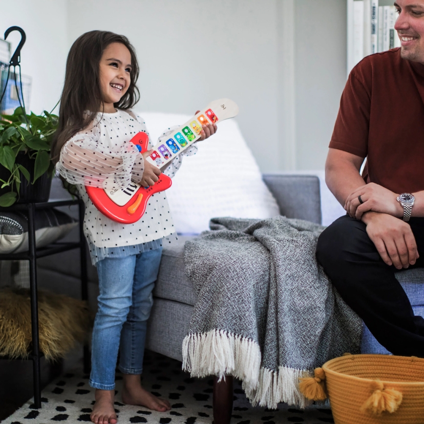 Baby Einstein - puidust muusikamänguasi MAGIC TOUCH kitarr 3xAA