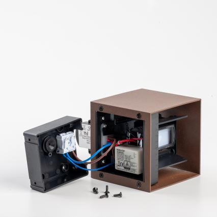 BRILAGI - CUBE LED välisseinavalgusti liikumisanduriga LED/6W/230V pruun IP65