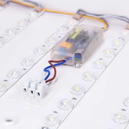 Brilagi - LED hämardatav laevalgusti PILANA LED/60W/230V 3000-6500K tamm/valge 56x56 cm + kaugjuhtimispult