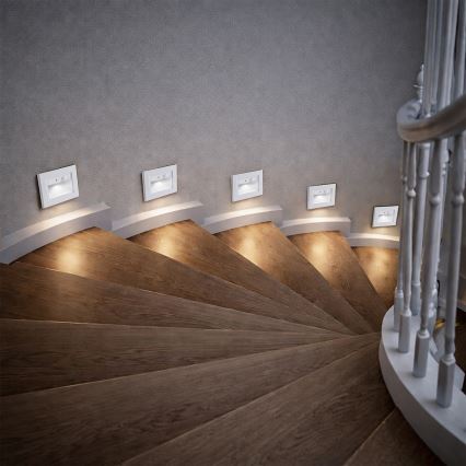 Brilagi - LED-trepi valgusti liikumisanduriga STEP LIGHT LED/1,5W/230V IP44 valge