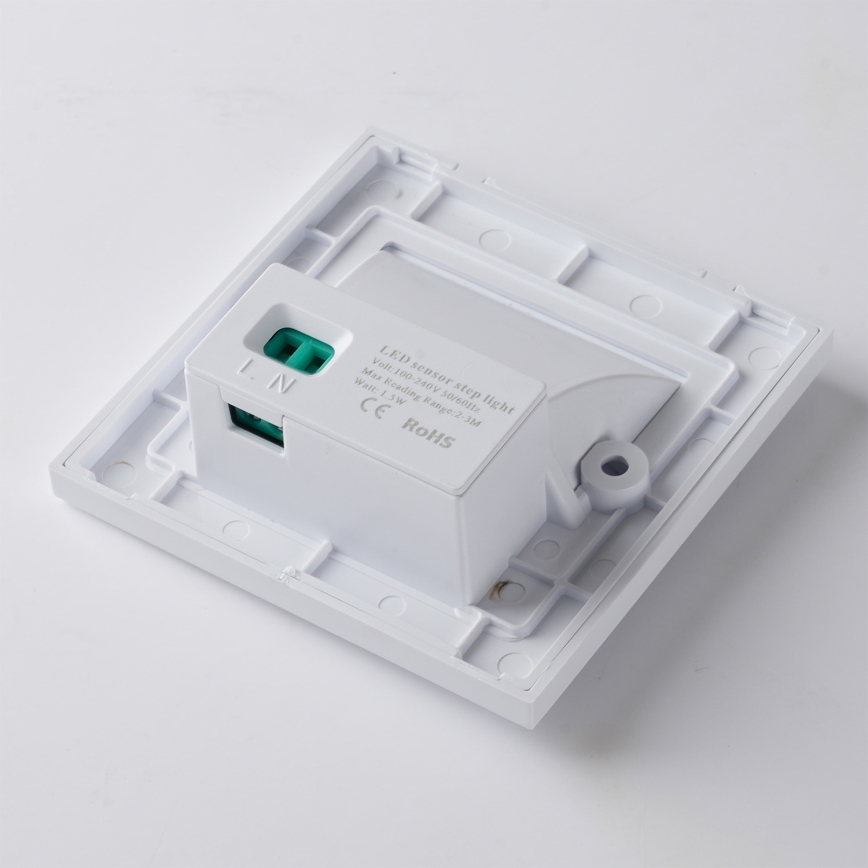 Brilagi - LED-trepi valgusti liikumisanduriga STEP LIGHT LED/1,5W/230V IP44 valge