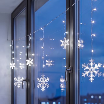 BRILAGI - LED jõulukardin 77xLED/3xAA/USB 3,8m lumihelbed külmvalge