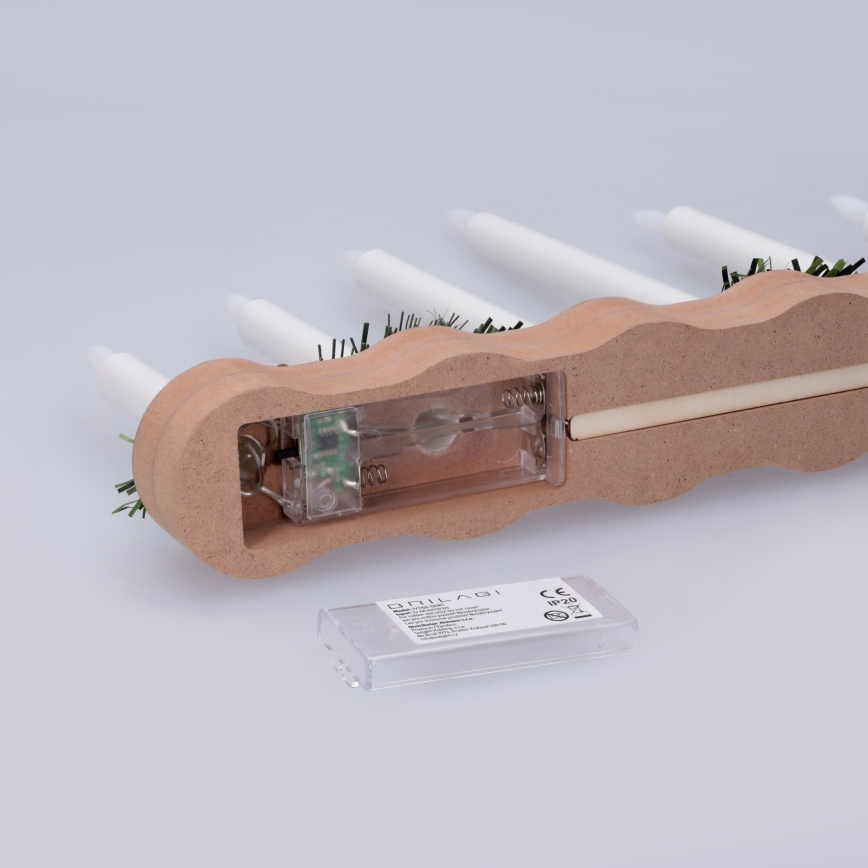 BRILAGI - LED jõuluküünlajalg 7xLED/2xAA beež/valge