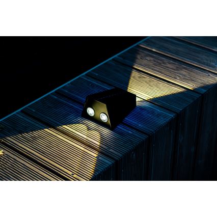 Brilagi - LED Päikesepaneeliga seinavalgusti PYRAMID LED/2W/3,2V 1300 mAh IP54