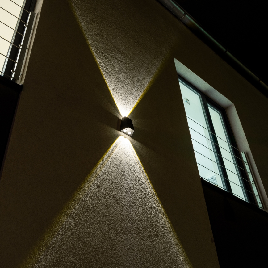 Brilagi - LED Päikesepaneeliga seinavalgusti PYRAMID LED/2W/3,2V 1300 mAh IP54