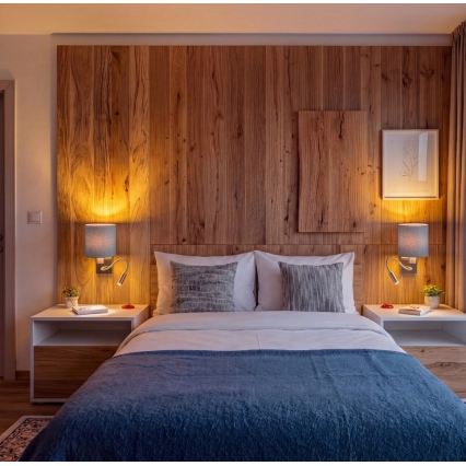 Brilagi - LED painduv seinavalgusti NUBILA 1xE27/25W/230V + LED/3W messing/helehall