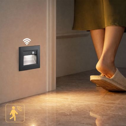 Brilagi - LED trepivalgusti anduriga STEP LIGHT LED/1,5W/230V IP44 must