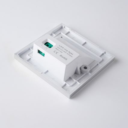 Brilagi - LED-trepivalgusti STEP LIGHT LED/1,5W/230V IP44 hõbedane