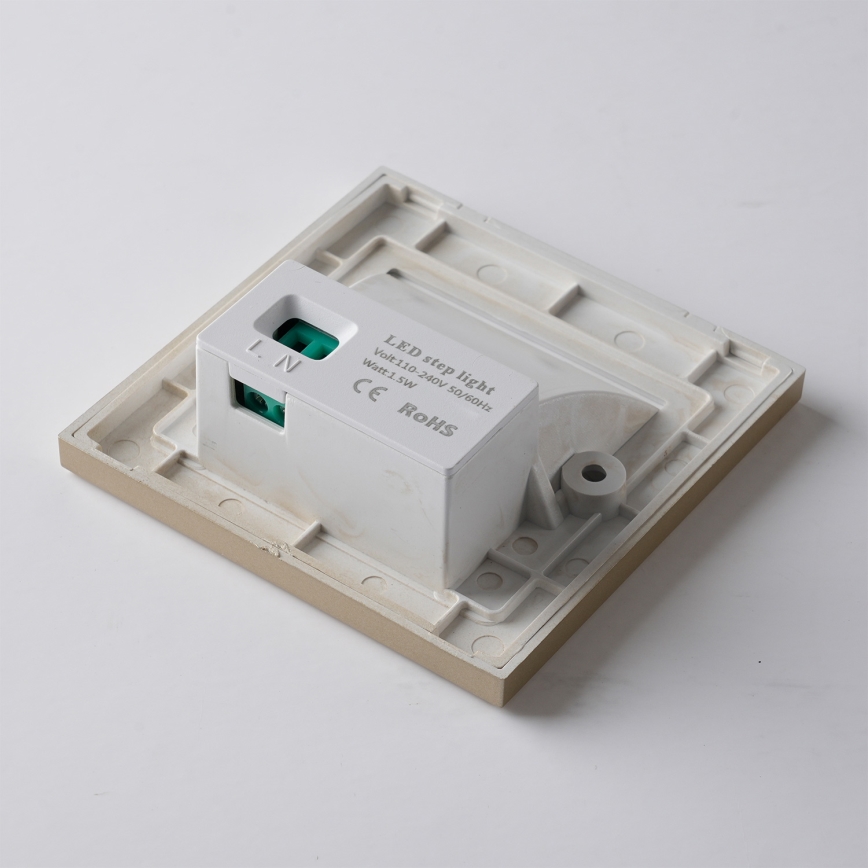 Brilagi - LED-trepivalgusti STEP LIGHT LED/1,5W/230V IP44 kuldne