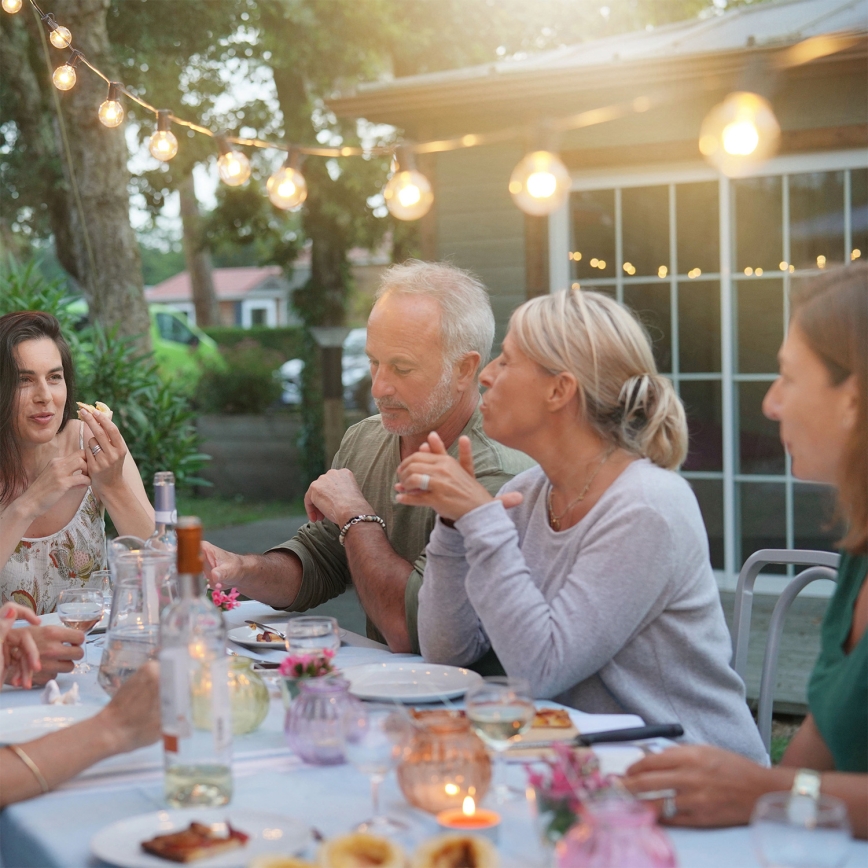 Brilagi - LED välisvalgustuse dekoratiivkett GIRLANDA 25xE12/0,6W/230V 20m must IP44 soe valge + kaugjuhtimispult