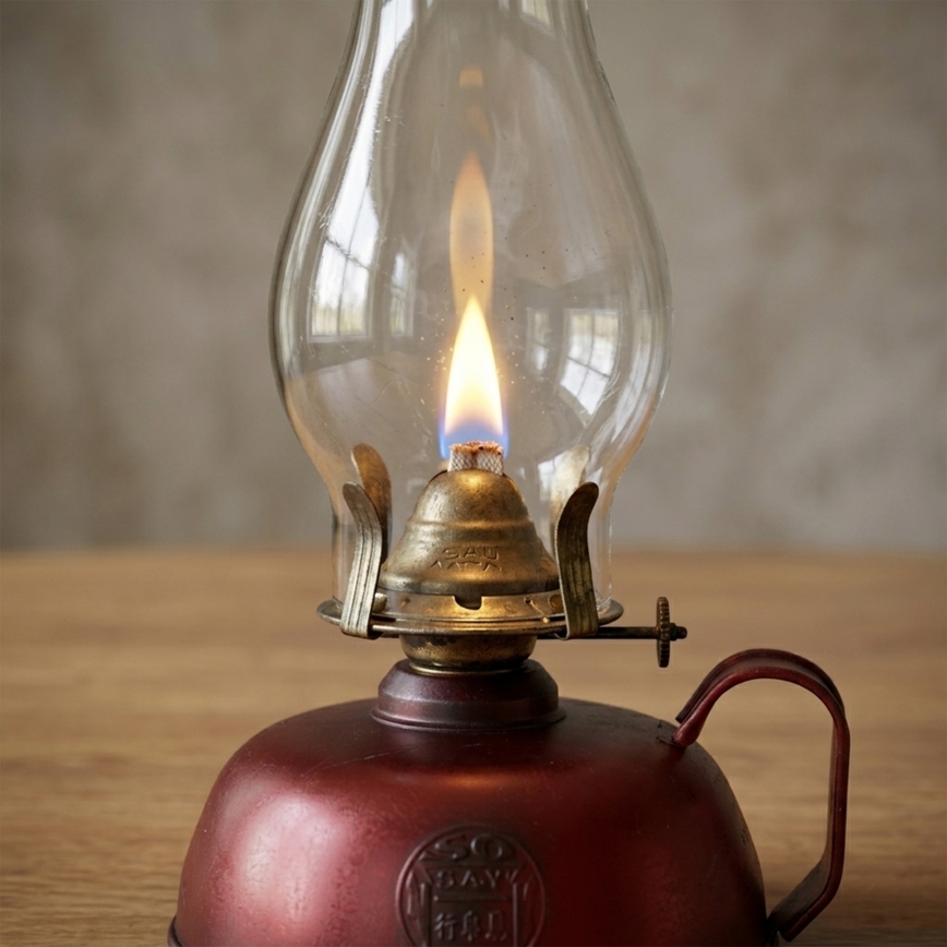 Brilagi - MERLIN kerosiinlamp, punane