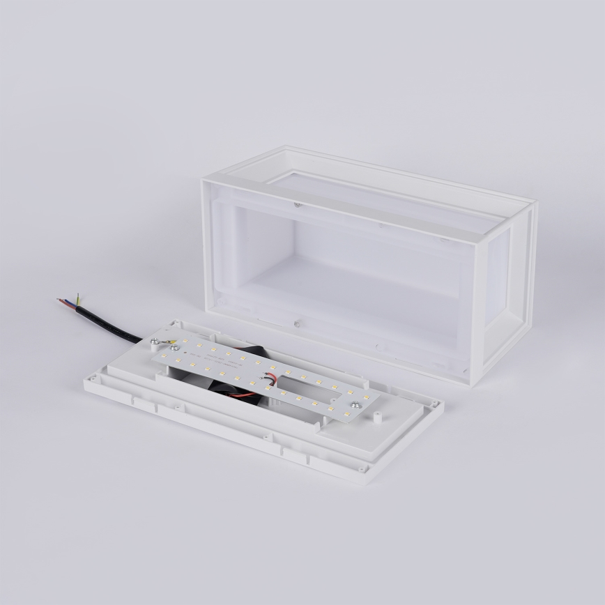 Brilagi - PARKER LED välisseinavalgusti 12W/230V 3000/4500/6000K valge IP44