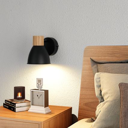 Brilagi - Seinale paigaldatav punktvalgusti ODENSE 1xE14/10W/230V kummipuit/must