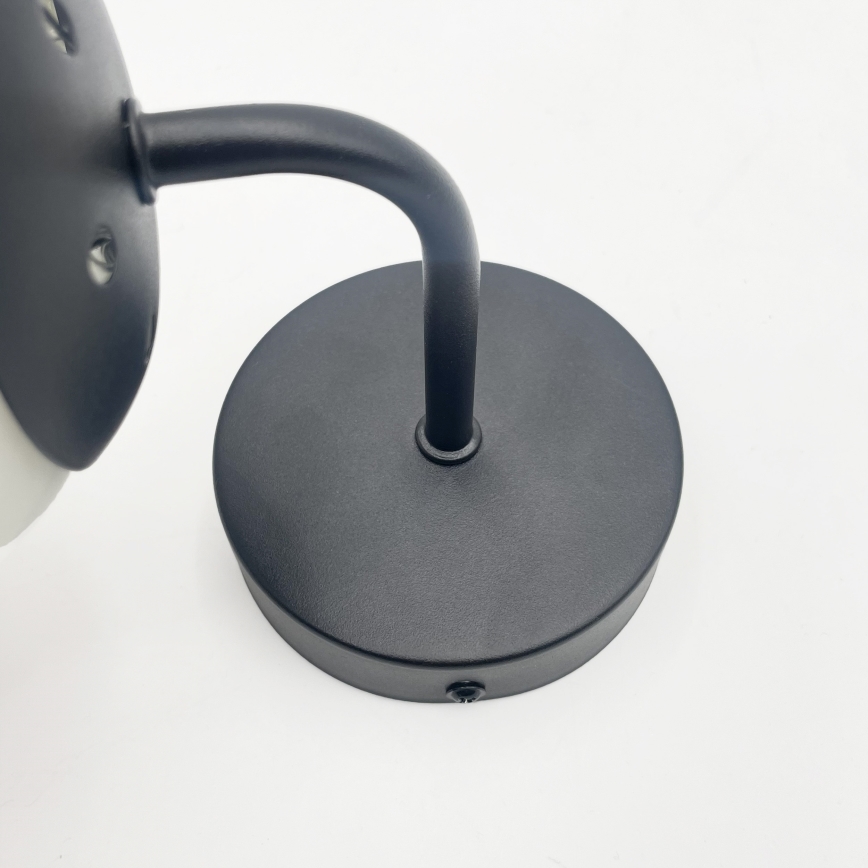 Brilagi - seinavalgusti MALIVA 1xE14/15W/230V must/valge