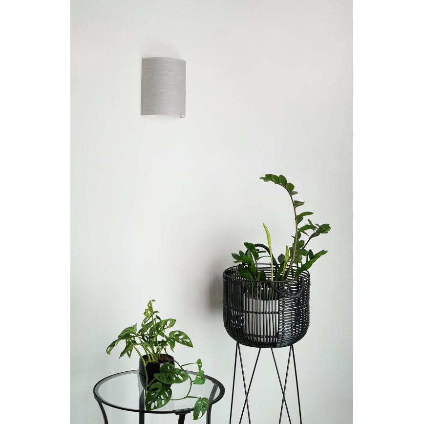 Brilagi - Seinavalgusti SEMI 1xE27/15W/230V hall