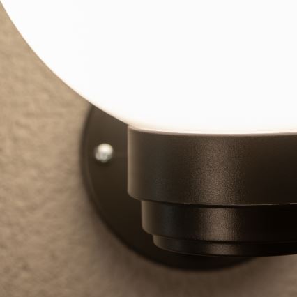 BRILAGI - Välisseinavalgusti HARBOR 1xE27/40W/230V IP33 must/valge