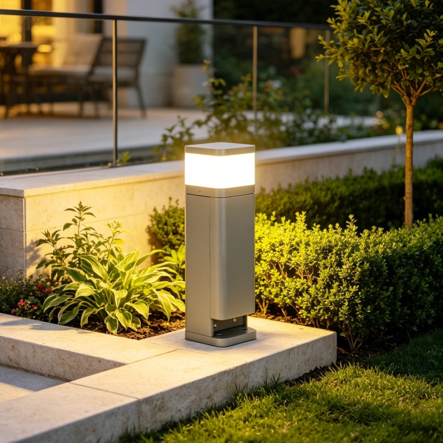 BRILAGI - Välisvalgusti kahe pistikupesaga SCHUKO PILLAR 1xG9/11W/230V IP44 hall
