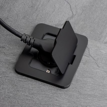 Brilagi - välitingimustesse mõeldud süvistatav põrandapistikupesa IP55, must, ristkülikukujuline