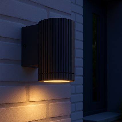 Brilliant - Väli seinavalgusti KEOLA 1xGU10/10W/230V IP44 must