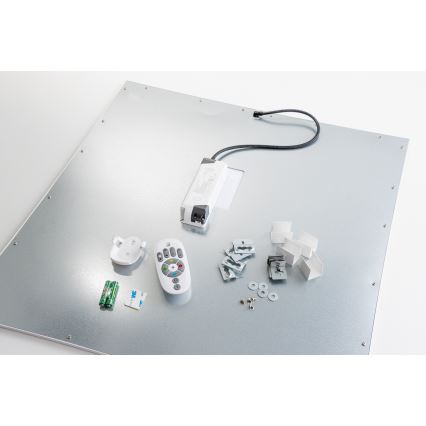 Eglo 32547 - LED RGBW Hämardatav pinnale kinnitatav/süvistatav panel 2in1 SALOBRENA-C LED/34W/230V valge 60x60 cm + kaugjuhtimispult