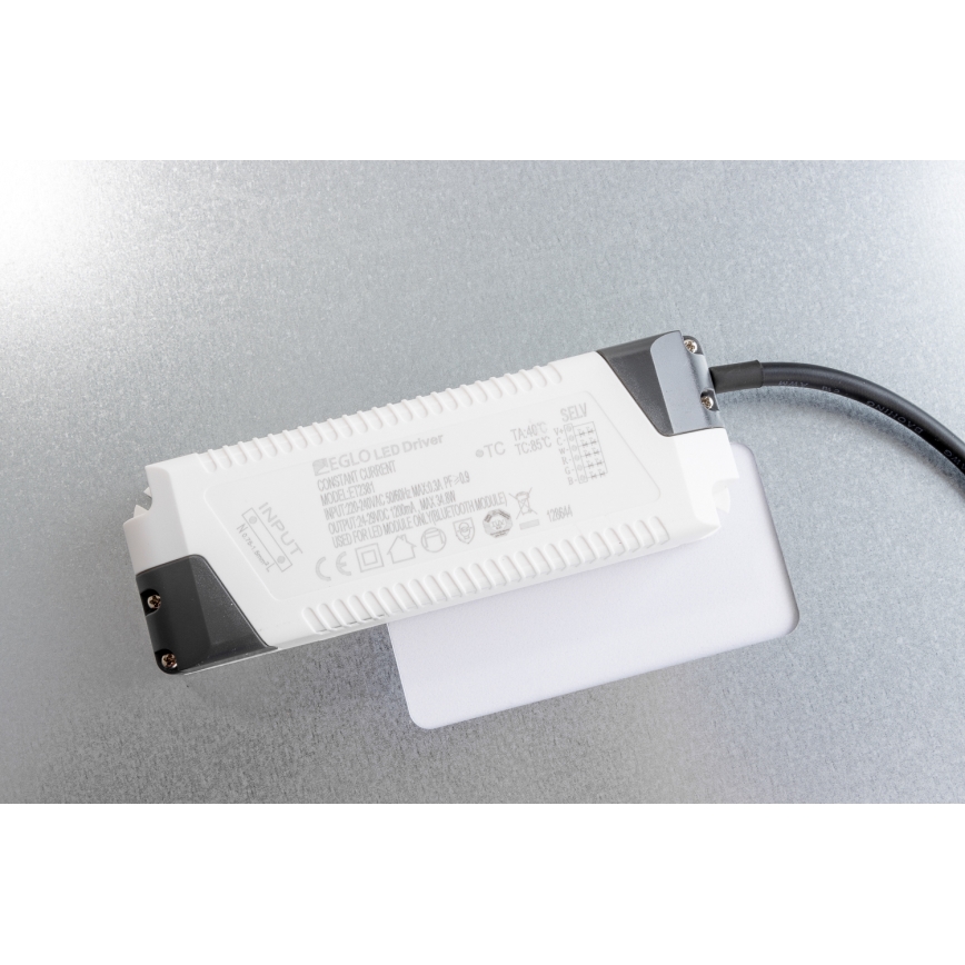 Eglo 32547 - LED RGBW Hämardatav pinnale kinnitatav/süvistatav panel 2in1 SALOBRENA-C LED/34W/230V valge 60x60 cm + kaugjuhtimispult