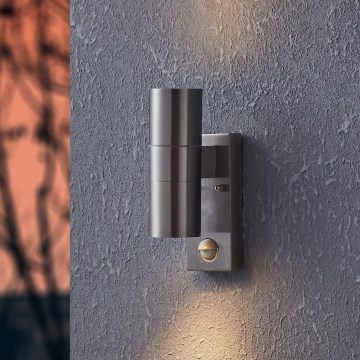 Eglo 79594- LED Väli seinavalgusti koos anduriga ARAPONGAS 2xGU10/2,8W/230V IP44 matt kroom