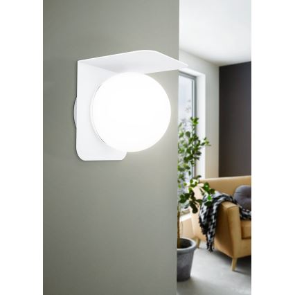 Eglo 99582 - Väli seinavalgusti CORRIENTES 1xE27/15W/230V IP44 valge