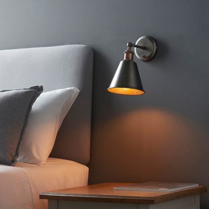 Endon 92866 - Seinale paigaldatav suunavalgusti HAL 1xE27/10W/230V matistatud kroom/vask
