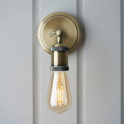 Endon 97245 - Seinale paigaldatav suunavalgusti halogeen 1xE27/10W/230V messing
