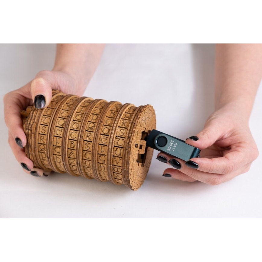 EscapeWelt - Puidust pusle Cryptex