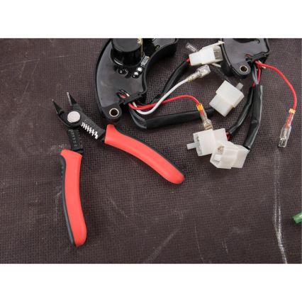 Extol Premium - Külglõike- ja juhtmeisolatsioonitangid 150 mm