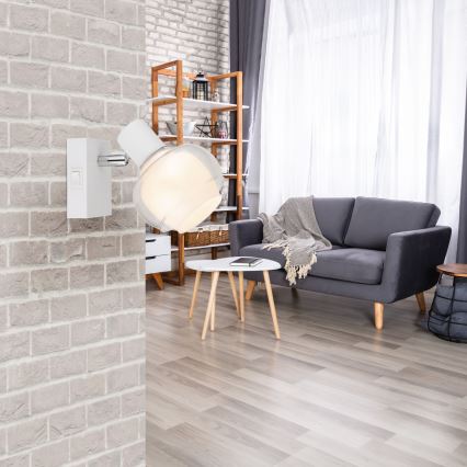 Globo - Seinale paigaldatav punktvalgusti 1xE14/40W/230V valge