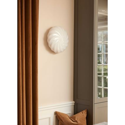 Halo Design 739547 - Seinavalgusti TWIST 3xG9/28W/230V läbimõõt 35 cm valge/messing