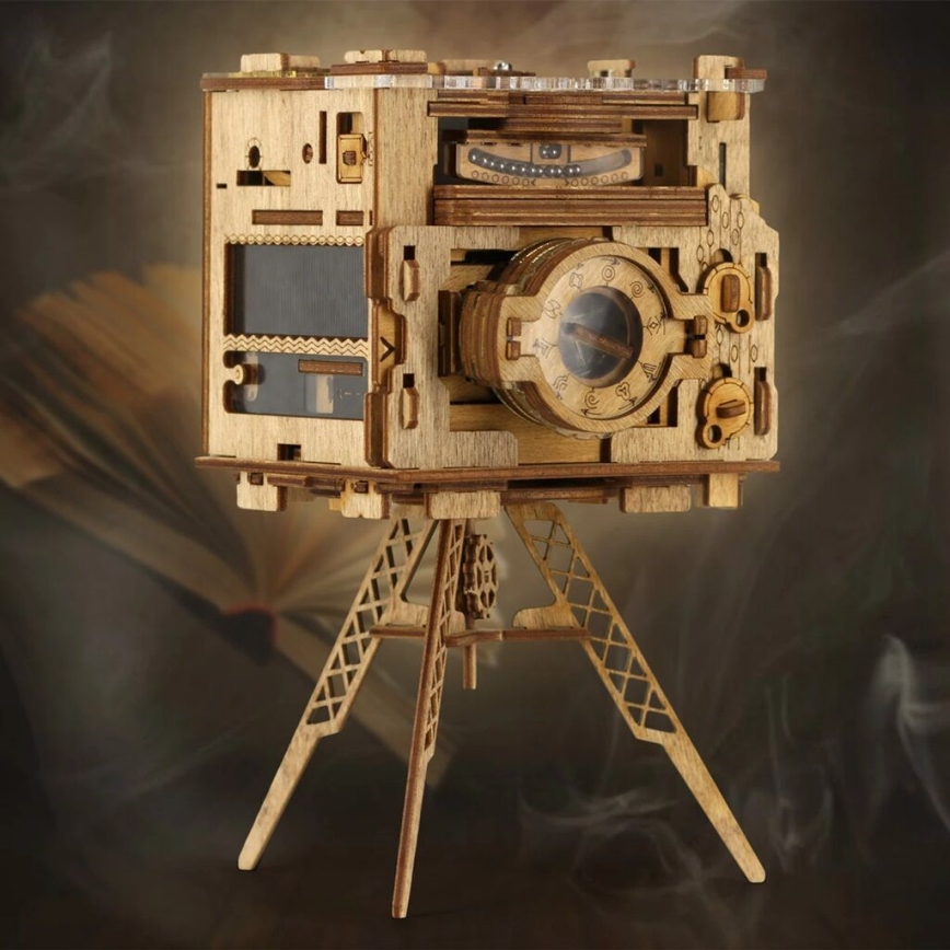 iDventure - Puidust pusle Põgenemistuba Sherlock's Camera
