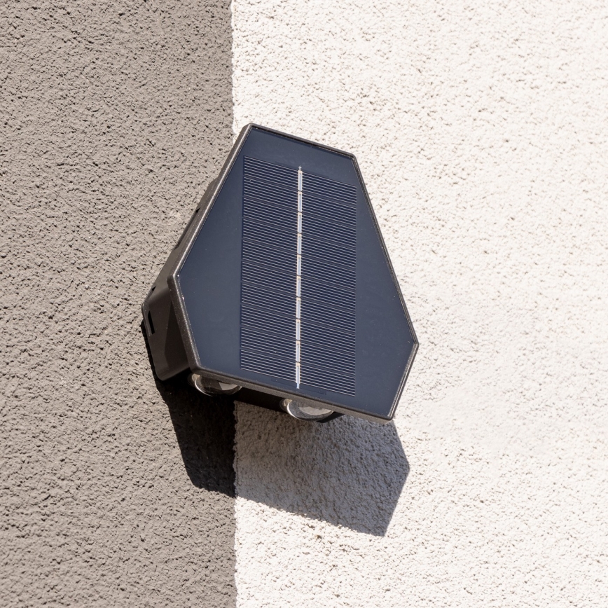 LED päikeseenergia seinavalgusti anduriga LED/2W/5V IP54 1300 mAh