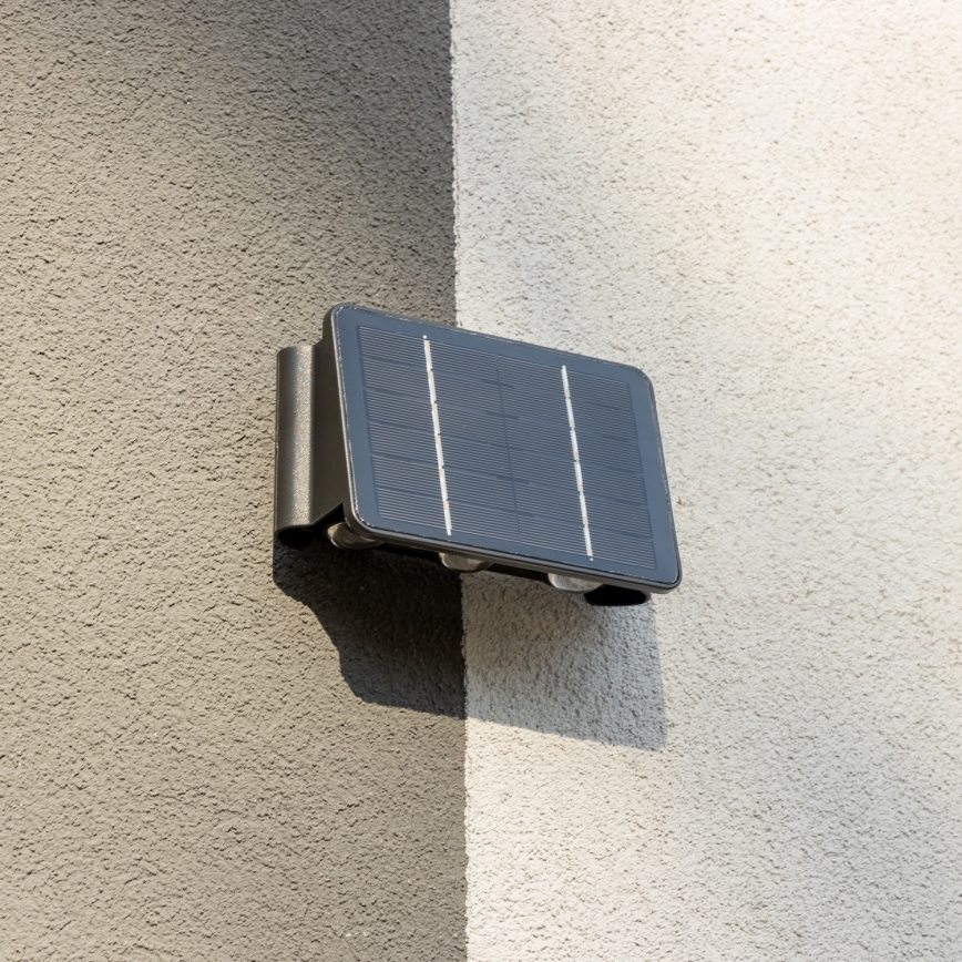 LED Päikesepaneeliga seinavalgusti koos anduriga LED/2W/5V IP54