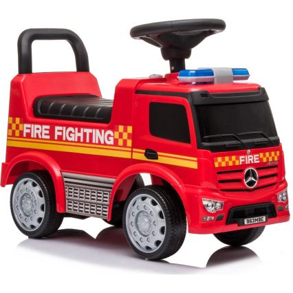 Jooksuratas Mercedes Tuletõrjemasin 2xAA punane