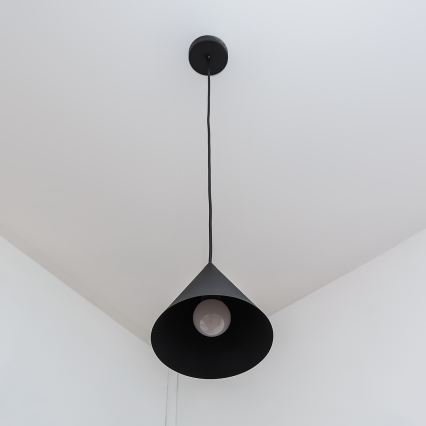 Juhtmega ripplühter ETNA II 1xE27/15W/230V, läbimõõt 18,5 cm, must