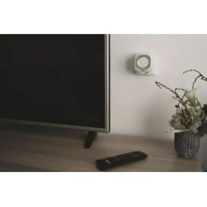 Juhtmevaba uksekell pistikuga 230V + 1xCR2032 IP44 valge