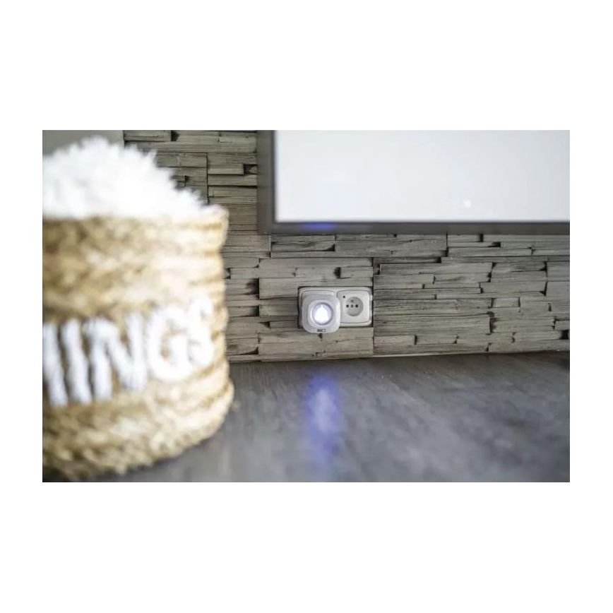 Juhtmevaba uksekell pistikuga 230V + 1xCR2032 IP44 valge