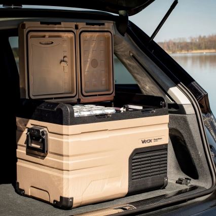 Kaasaskantav külmik autosse LCD ekraaniga 39 l 230V/12V/24V pruun