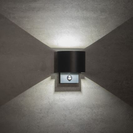 LED välisseinavalgusti anduriga REKA LED/7W/230V IP54 antratsiit ümmargune