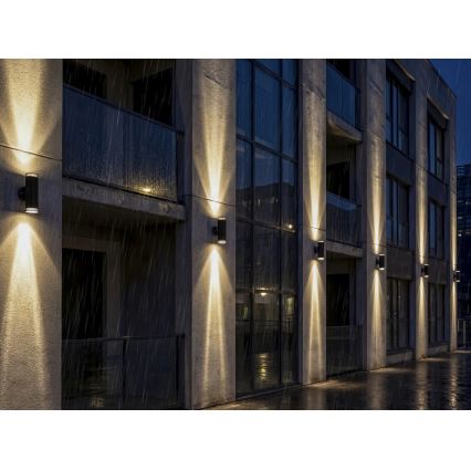 Välisseinale kinnitatav suunavalgusti RADILO 2xGU10/11W/230V IP44 must