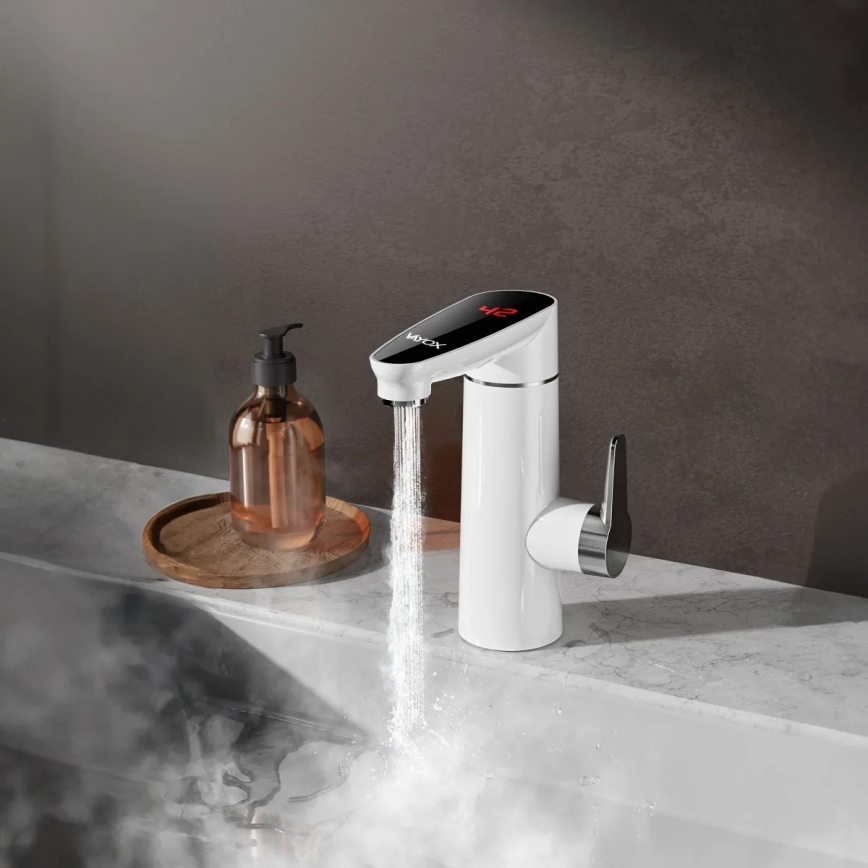 Kiirboiler koos LED dioodidega ekraan 3000W/230V IPX4 valge