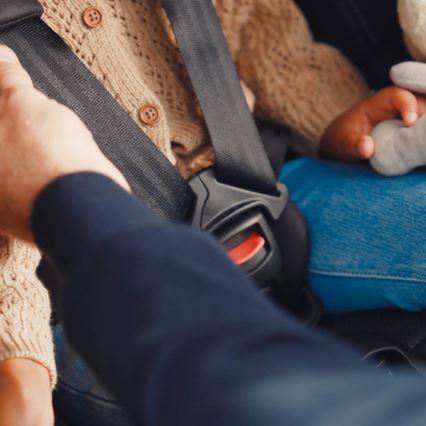 KINDERKRAFT - I-GUARD PRO i-Size laste turvatool 61-105 cm must