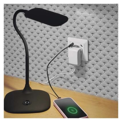 Kodune pistikupesa USB-A ja USB-C pordidega